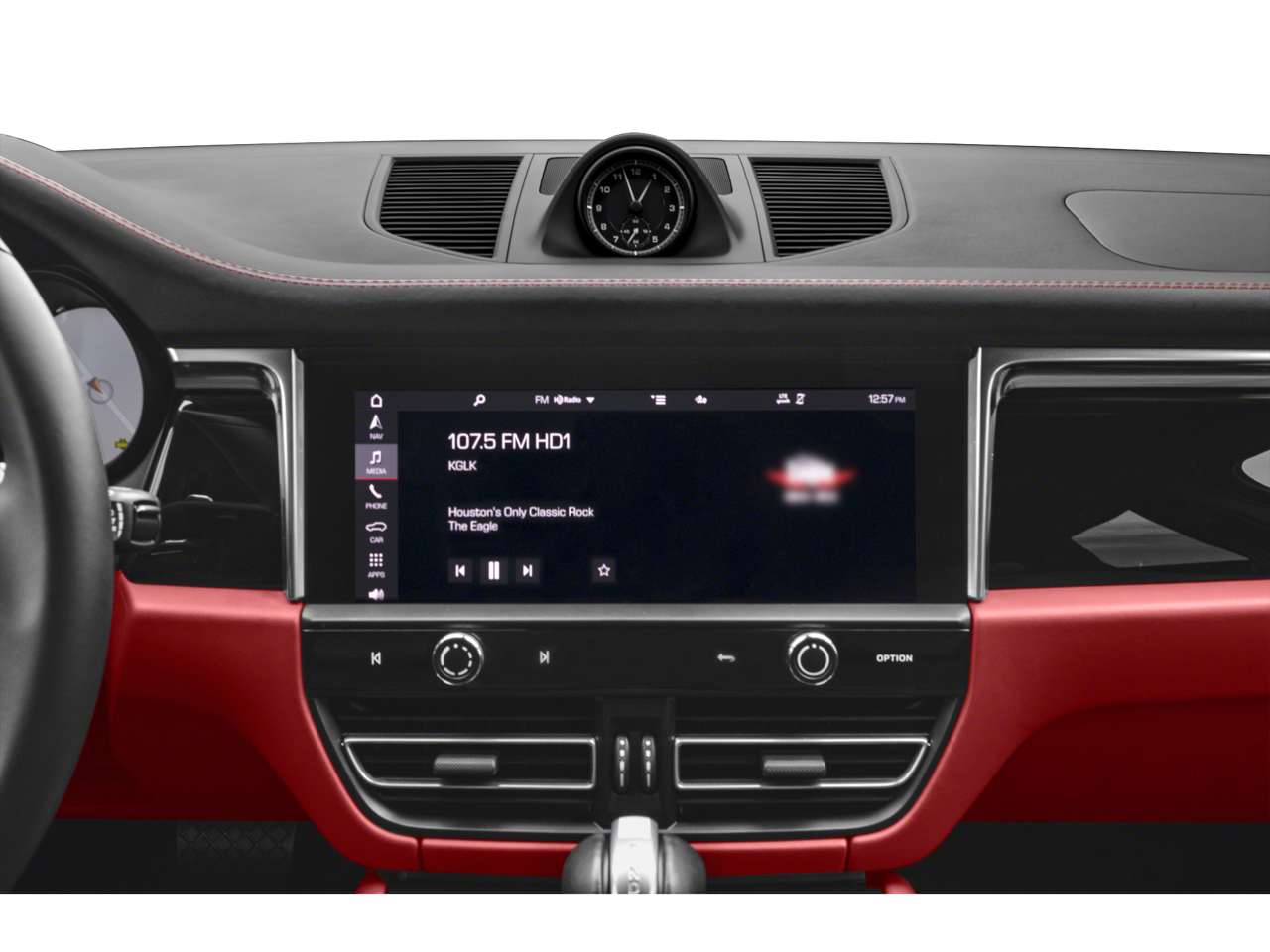 2025 Porsche Macan T