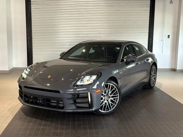 2026 Porsche Panamera 4