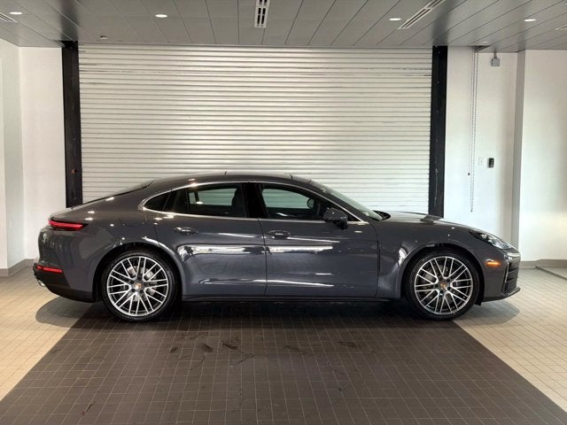 2026 Porsche Panamera 4