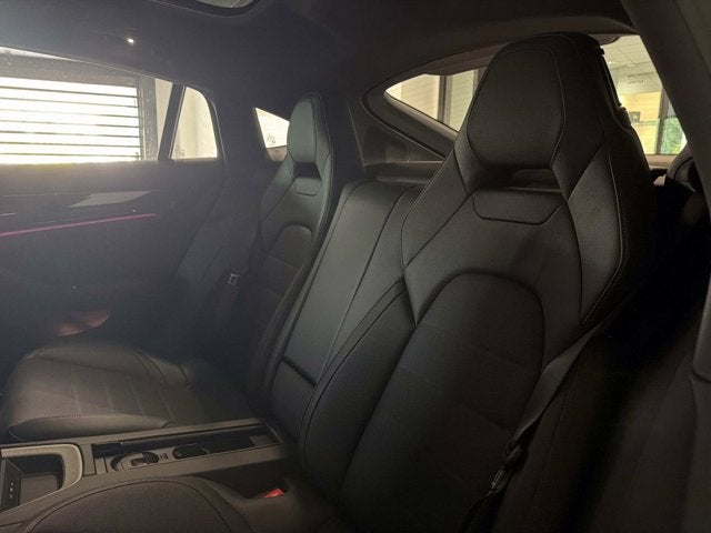 2026 Porsche Panamera 4