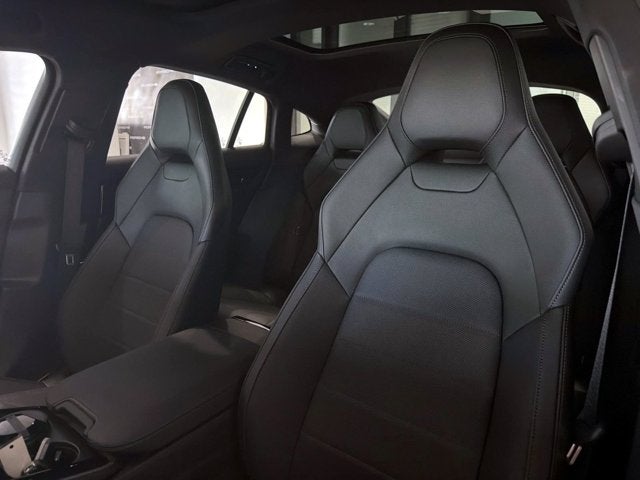 2026 Porsche Panamera 4