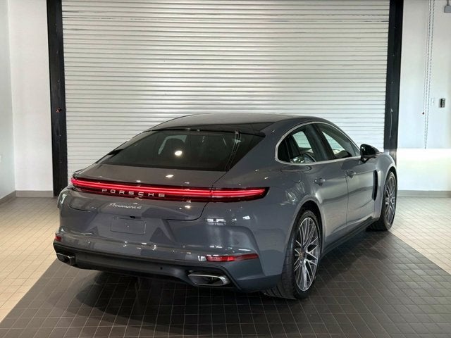 2026 Porsche Panamera 4