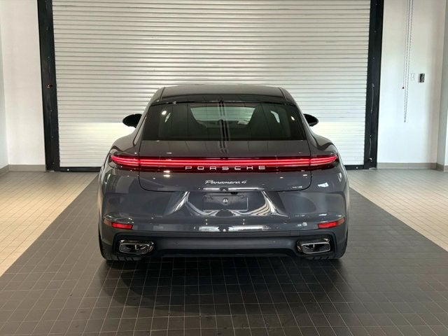 2026 Porsche Panamera 4