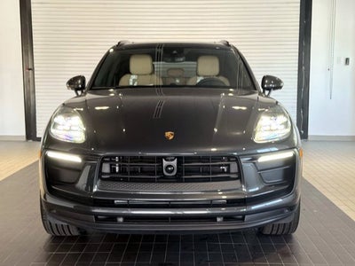 2026 Porsche Macan Base
