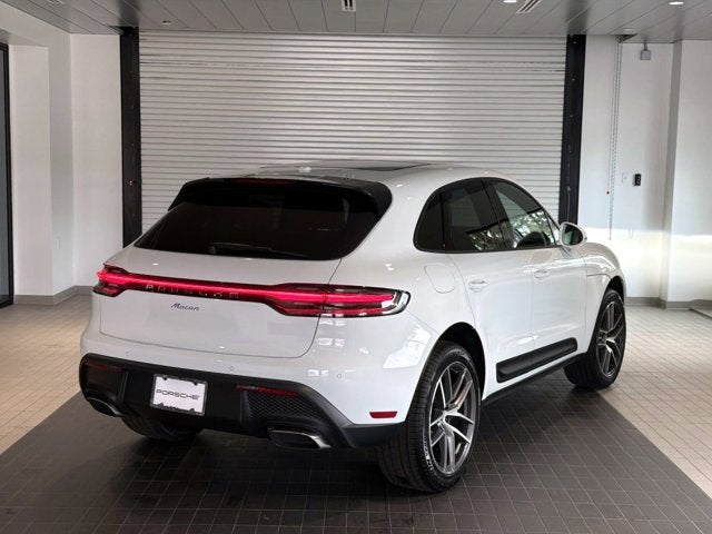 2026 Porsche Macan Base