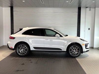 2026 Porsche Macan Base