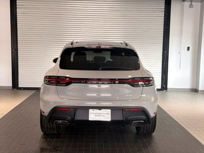 2026 Porsche Macan Base