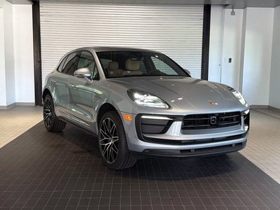 2026 Porsche Macan Base
