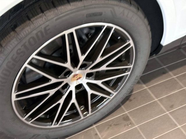 2026 Porsche Cayenne Base