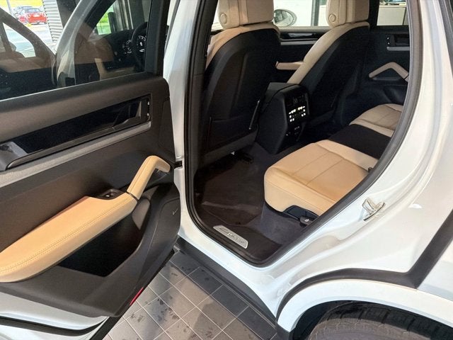 2026 Porsche Cayenne Base
