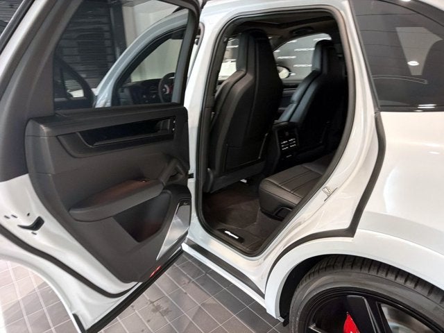 2026 Porsche Cayenne GTS