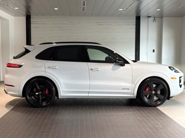 2026 Porsche Cayenne GTS