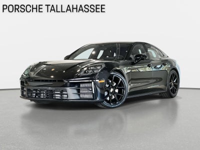 2025 Porsche Panamera 4
