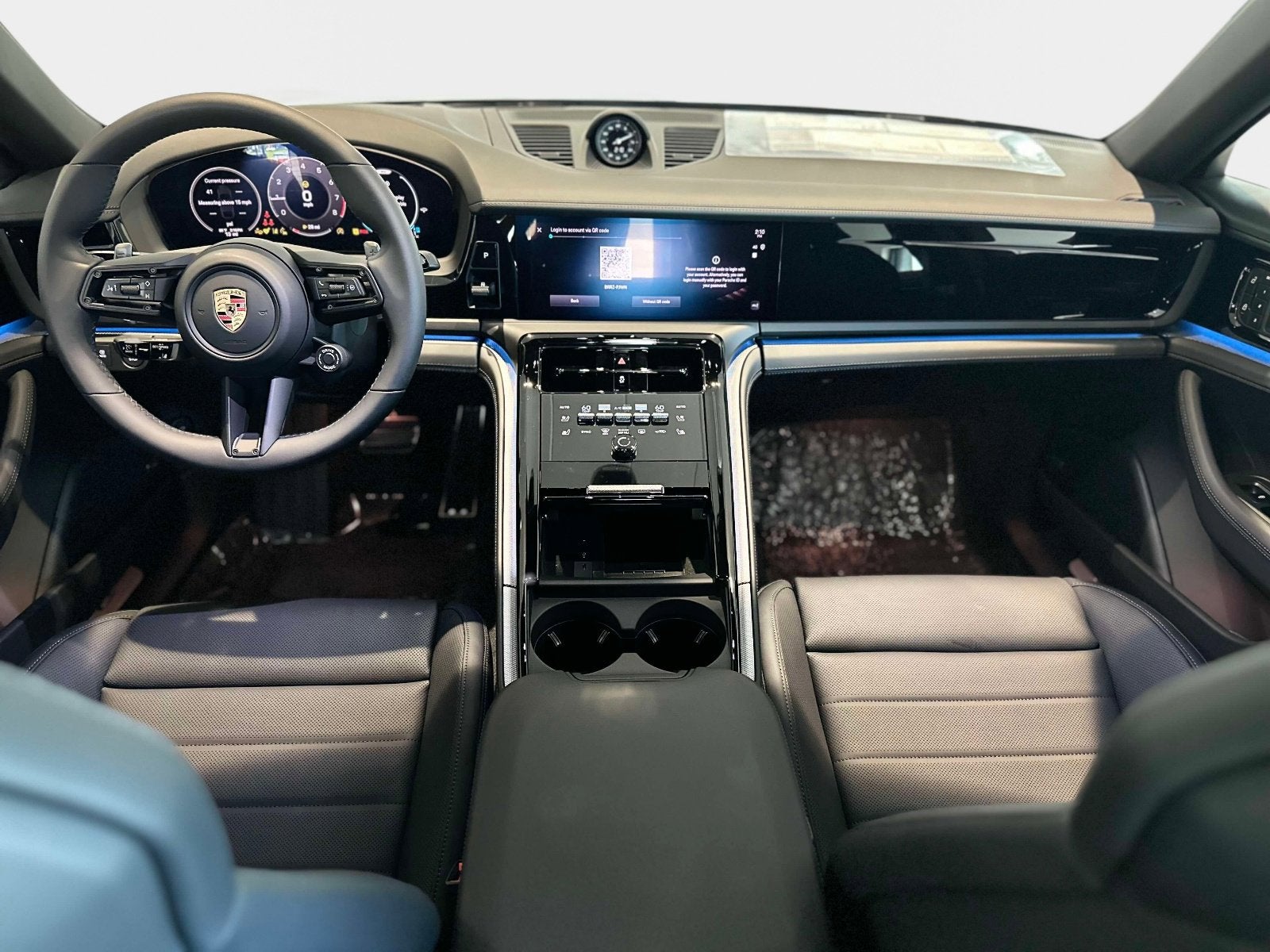 2025 Porsche Panamera 4