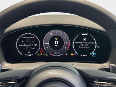 2025 Porsche Panamera 4