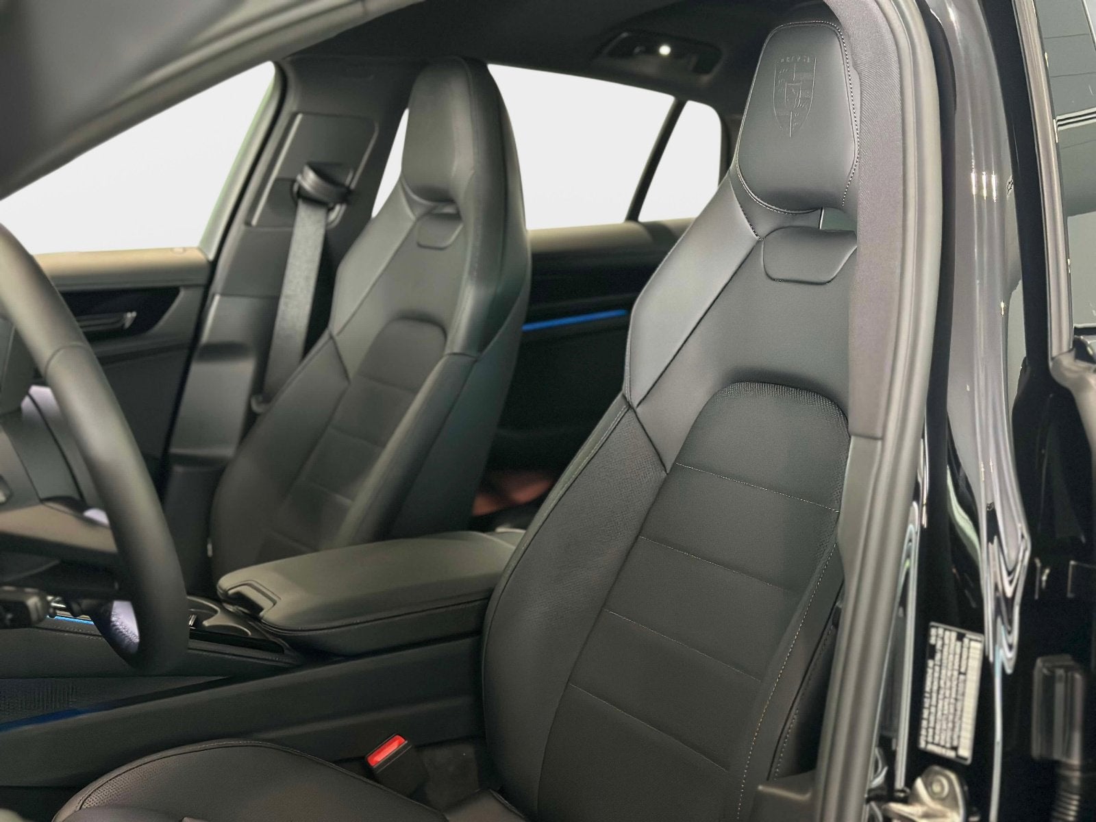 2025 Porsche Panamera 4