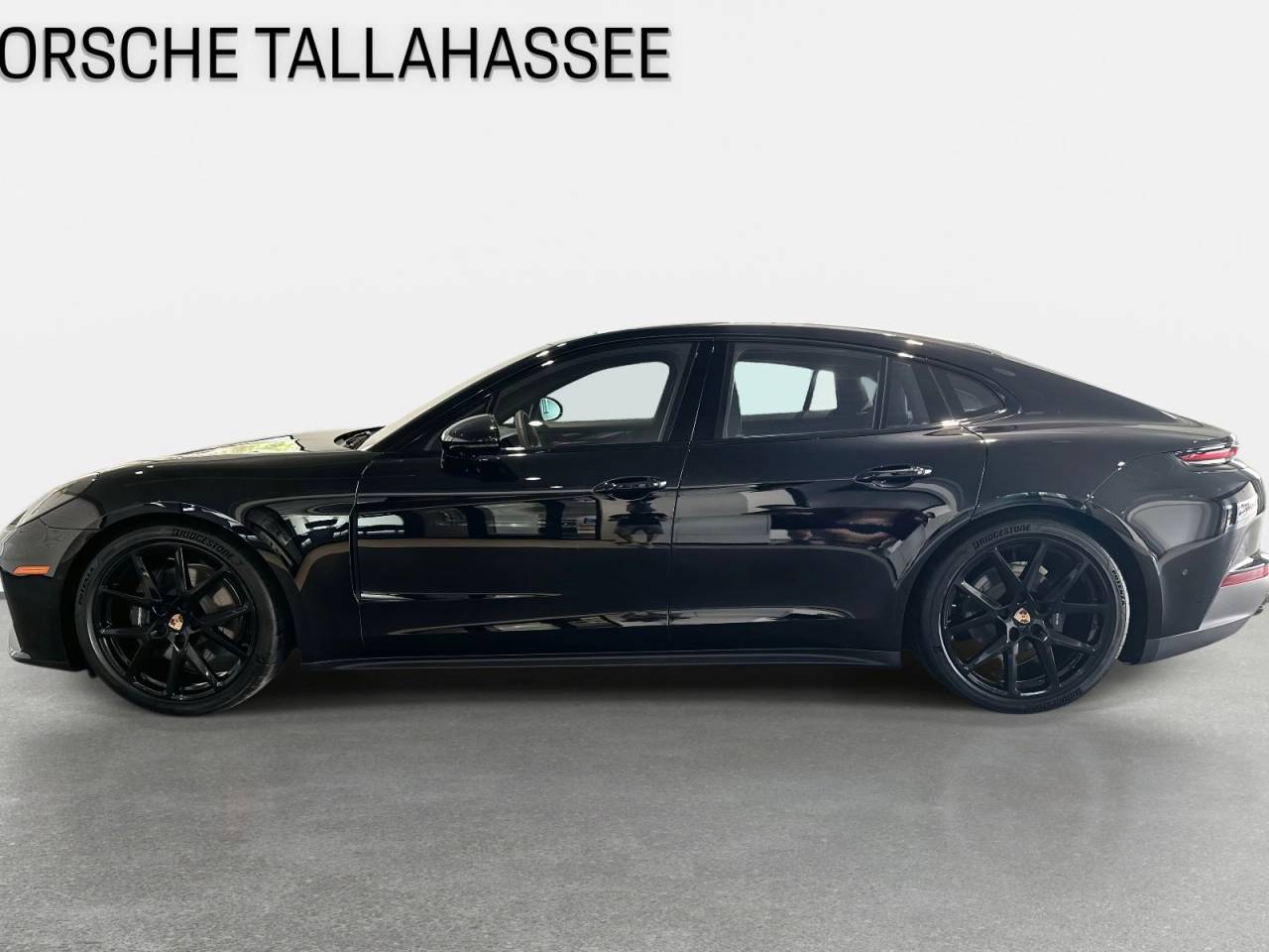 2025 Porsche Panamera 4