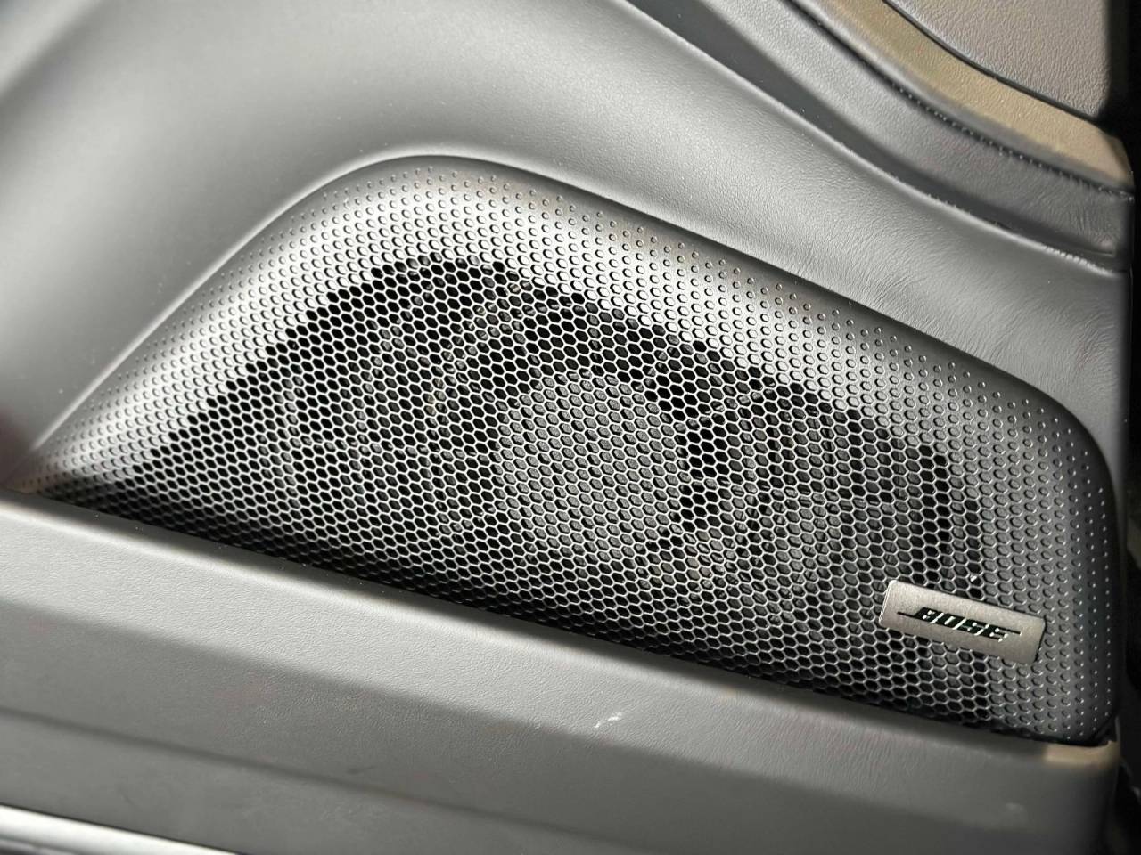 2025 Porsche Panamera 4