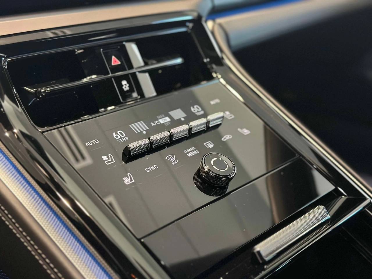 2025 Porsche Panamera 4