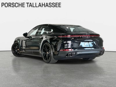 2025 Porsche Panamera 4