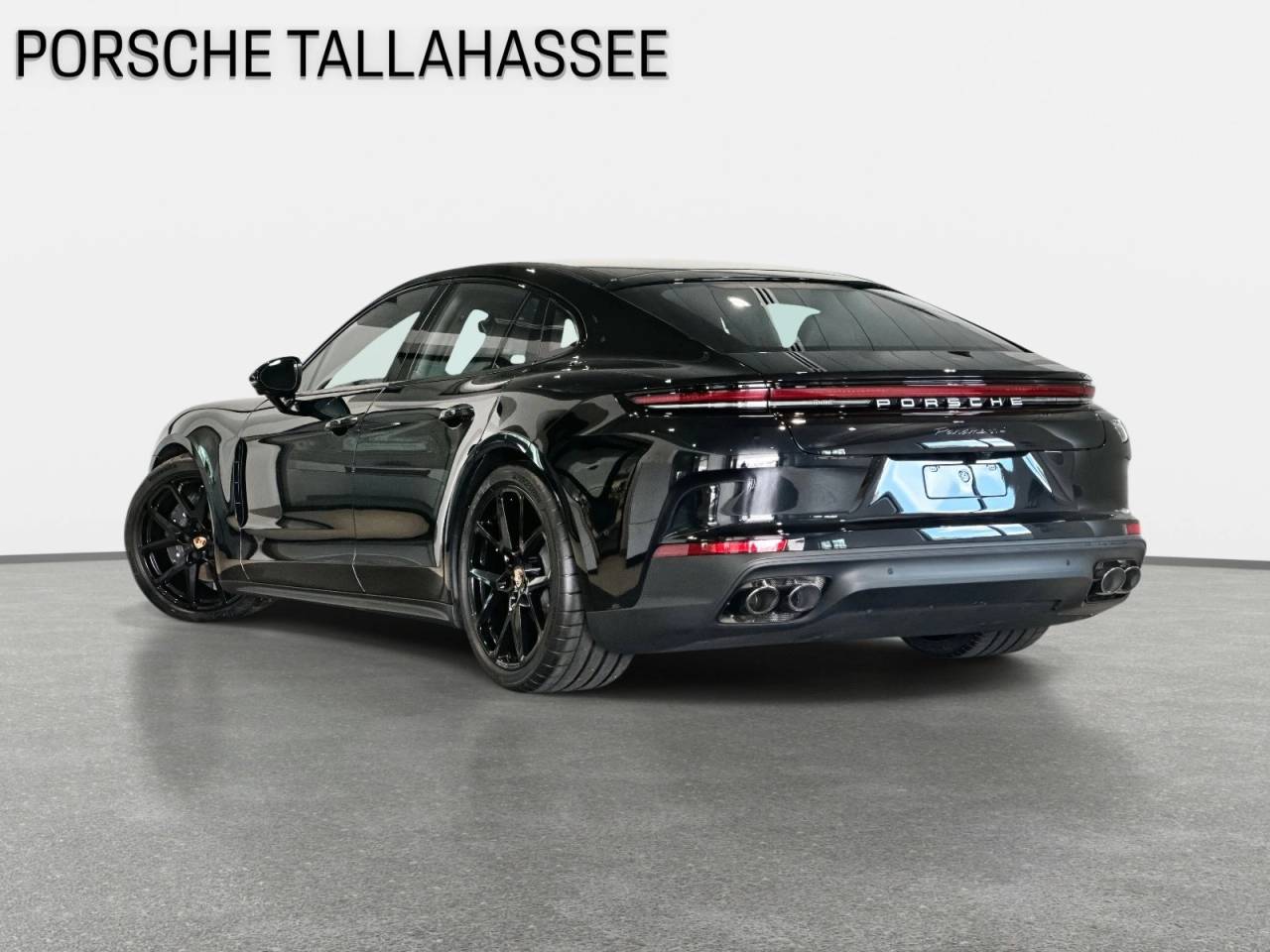 2025 Porsche Panamera 4