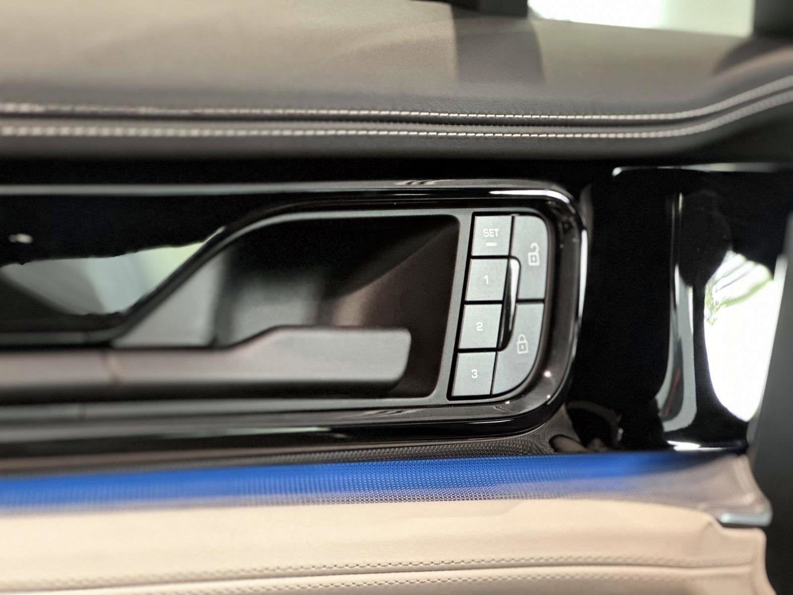 2026 Porsche Panamera 4 E-Hybrid