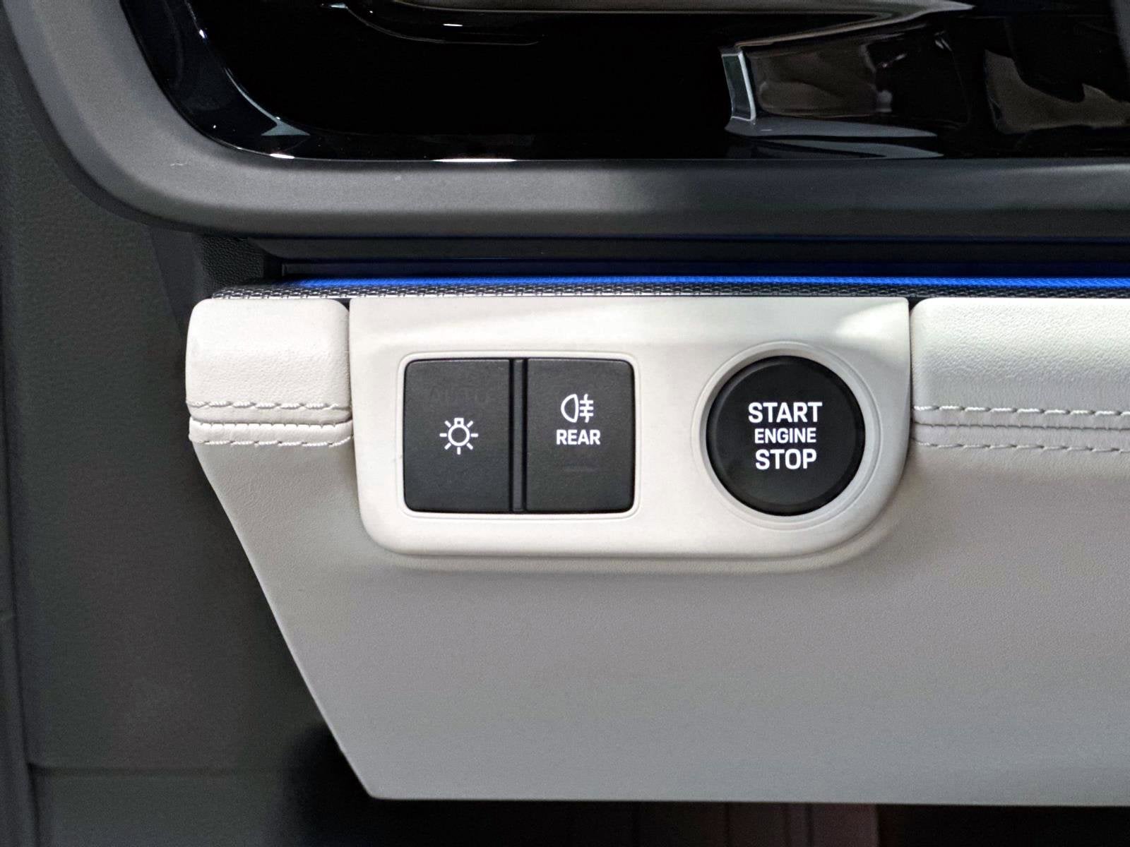 2026 Porsche Panamera 4 E-Hybrid