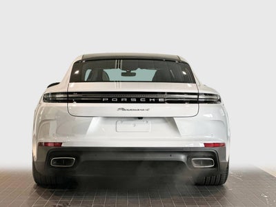 2026 Porsche Panamera 4 E-Hybrid