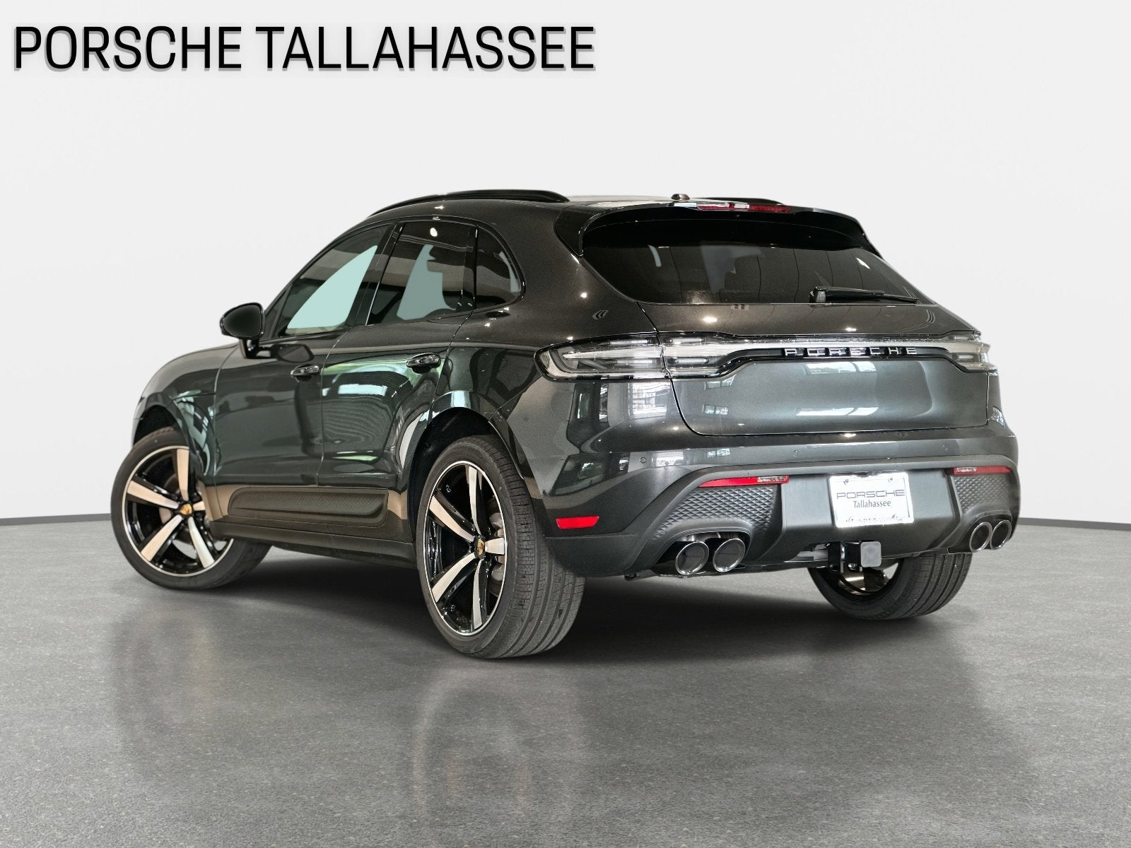 2025 Porsche Macan Base