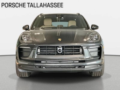 2025 Porsche Macan Base