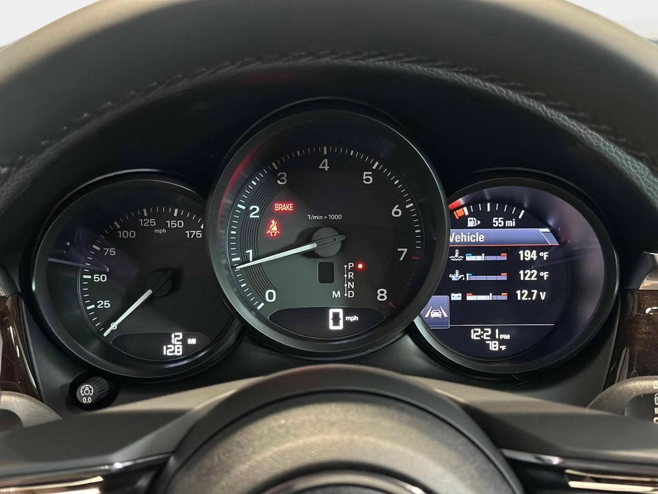 2025 Porsche Macan Base