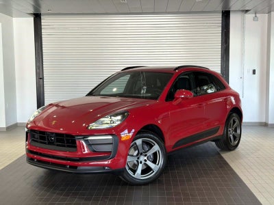 2026 Porsche Macan Base