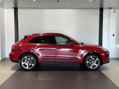 2026 Porsche Macan Base