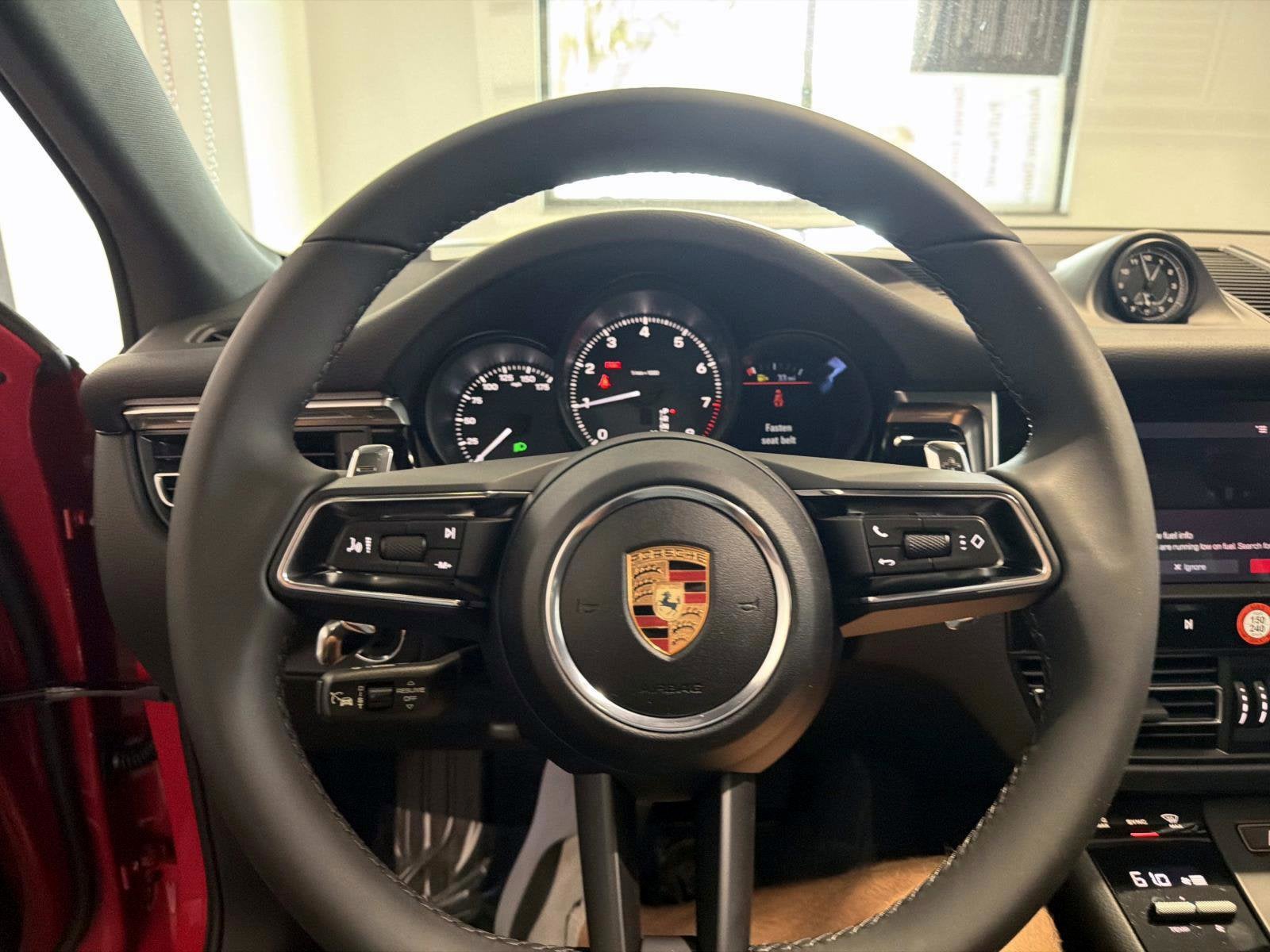 2026 Porsche Macan Base