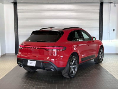 2026 Porsche Macan Base