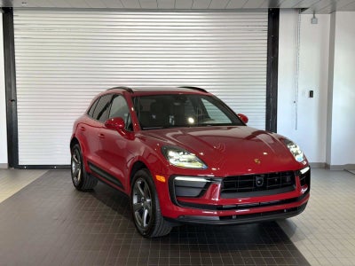 2026 Porsche Macan Base