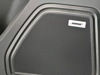 2025 Porsche Macan T