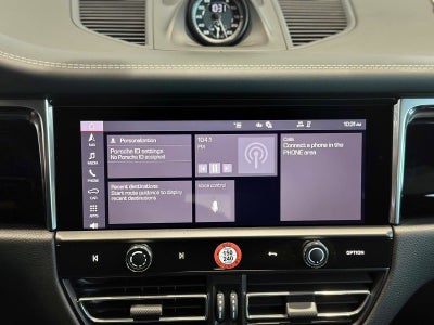 2025 Porsche Macan T