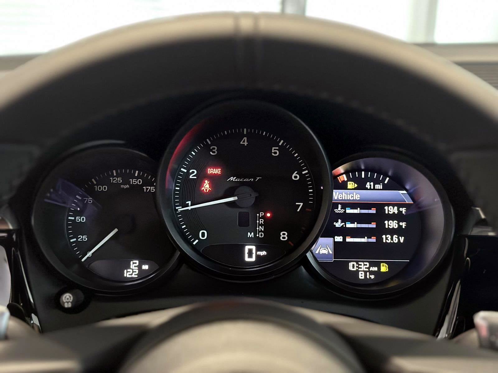 2025 Porsche Macan T