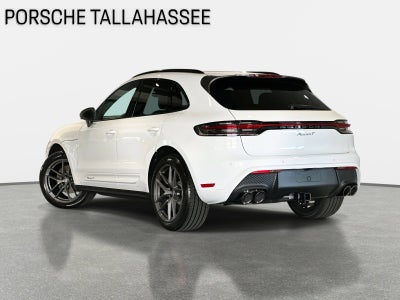 2025 Porsche Macan T