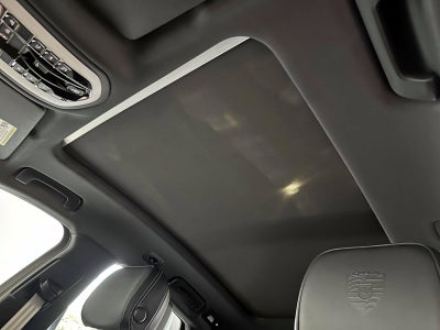 2025 Porsche Macan T