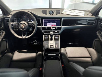 2025 Porsche Macan T