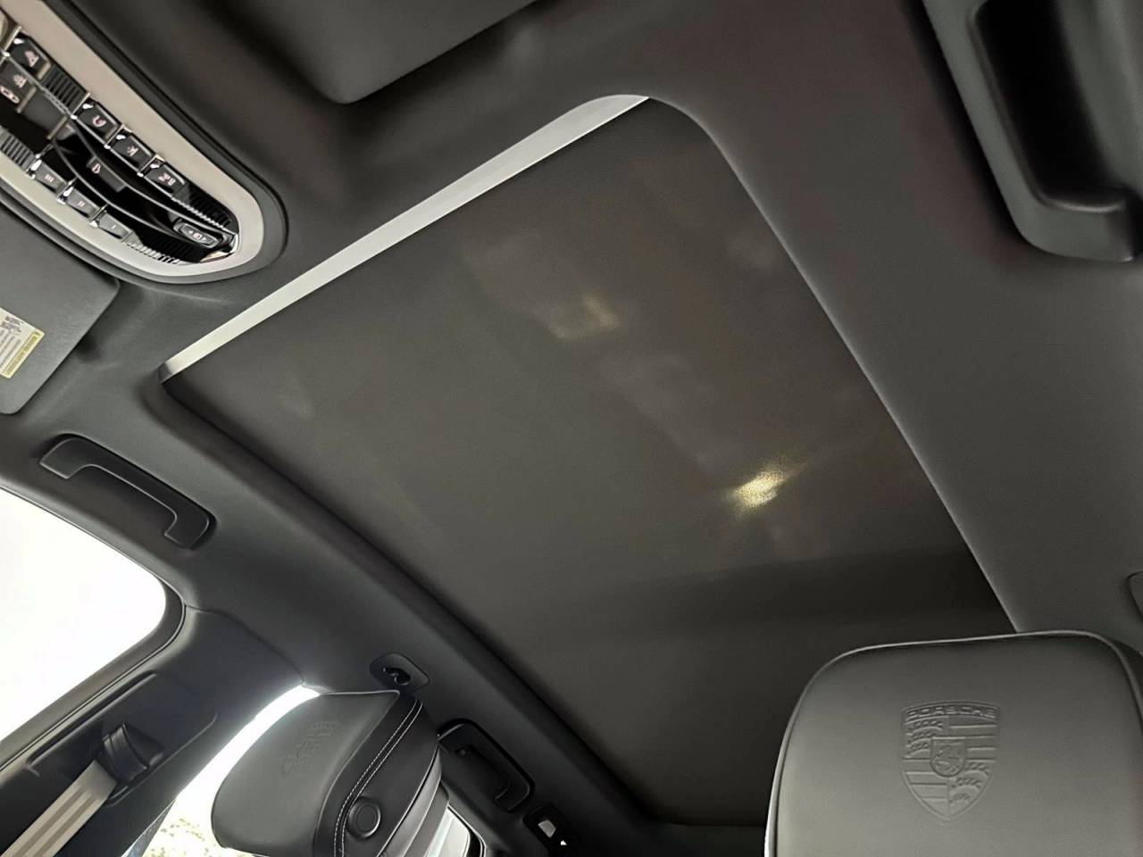 2025 Porsche Macan T