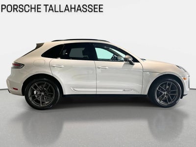 2025 Porsche Macan T