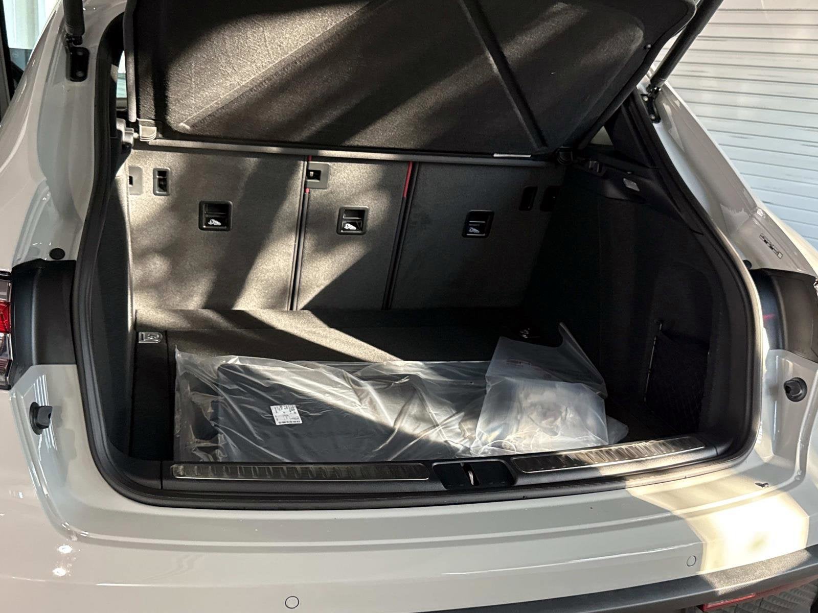 2026 Porsche Macan T