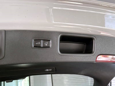 2026 Porsche Macan T