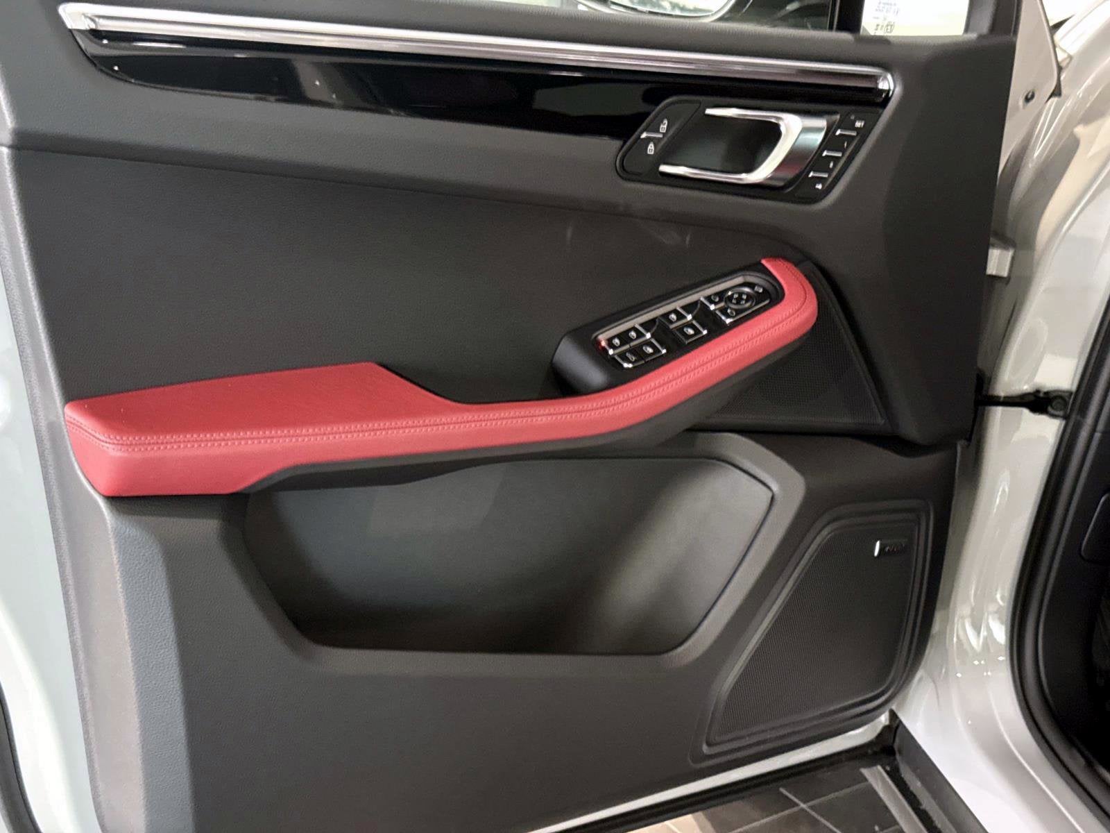 2026 Porsche Macan T