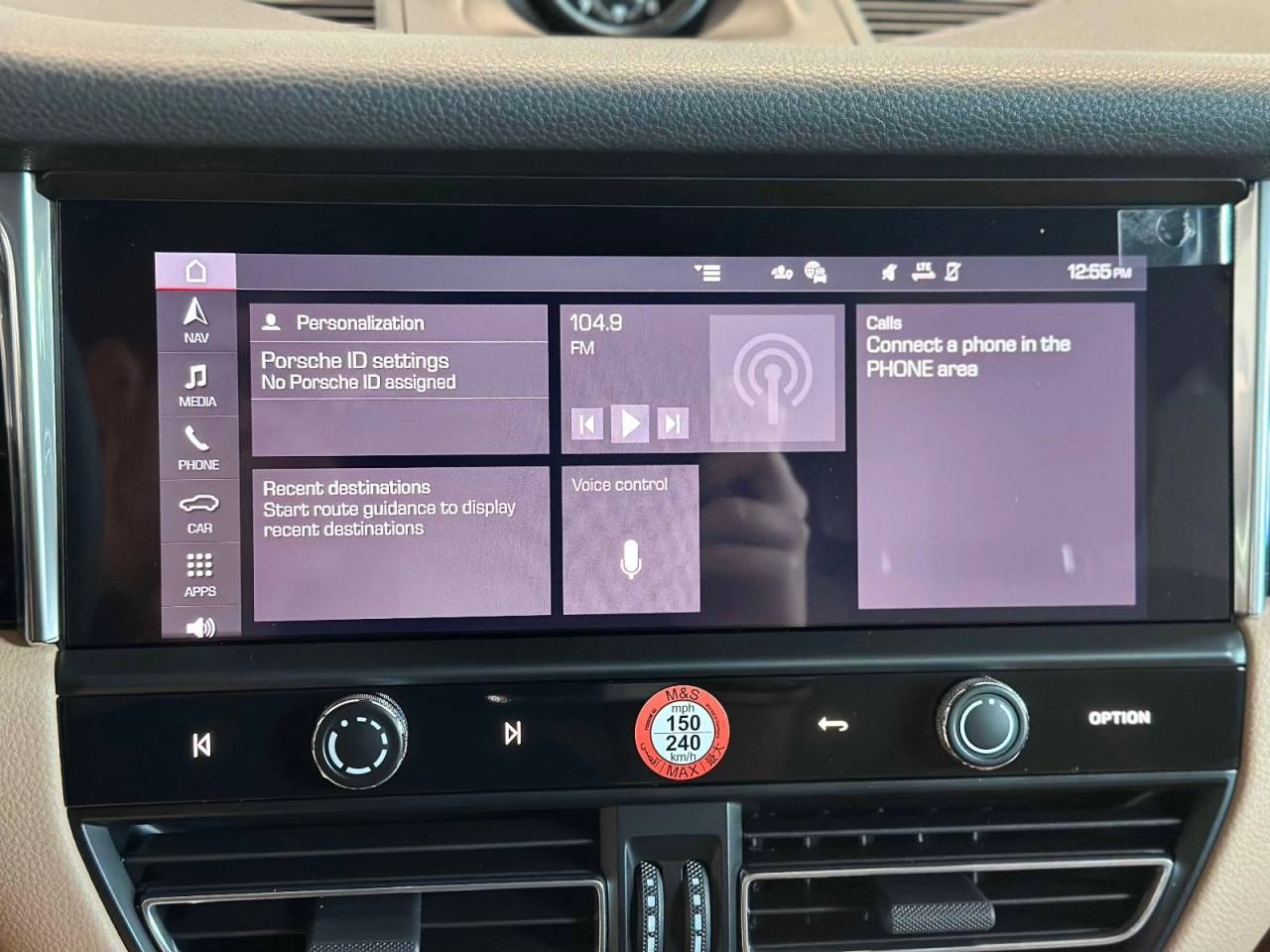 2025 Porsche Macan Base