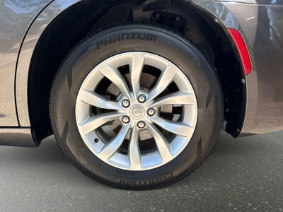 2015 Chrysler 300 Limited