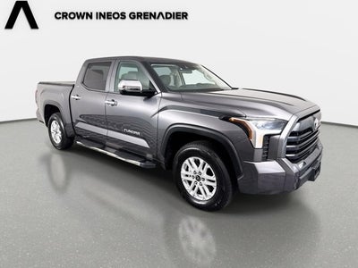 2022 Toyota Tundra 2WD SR5